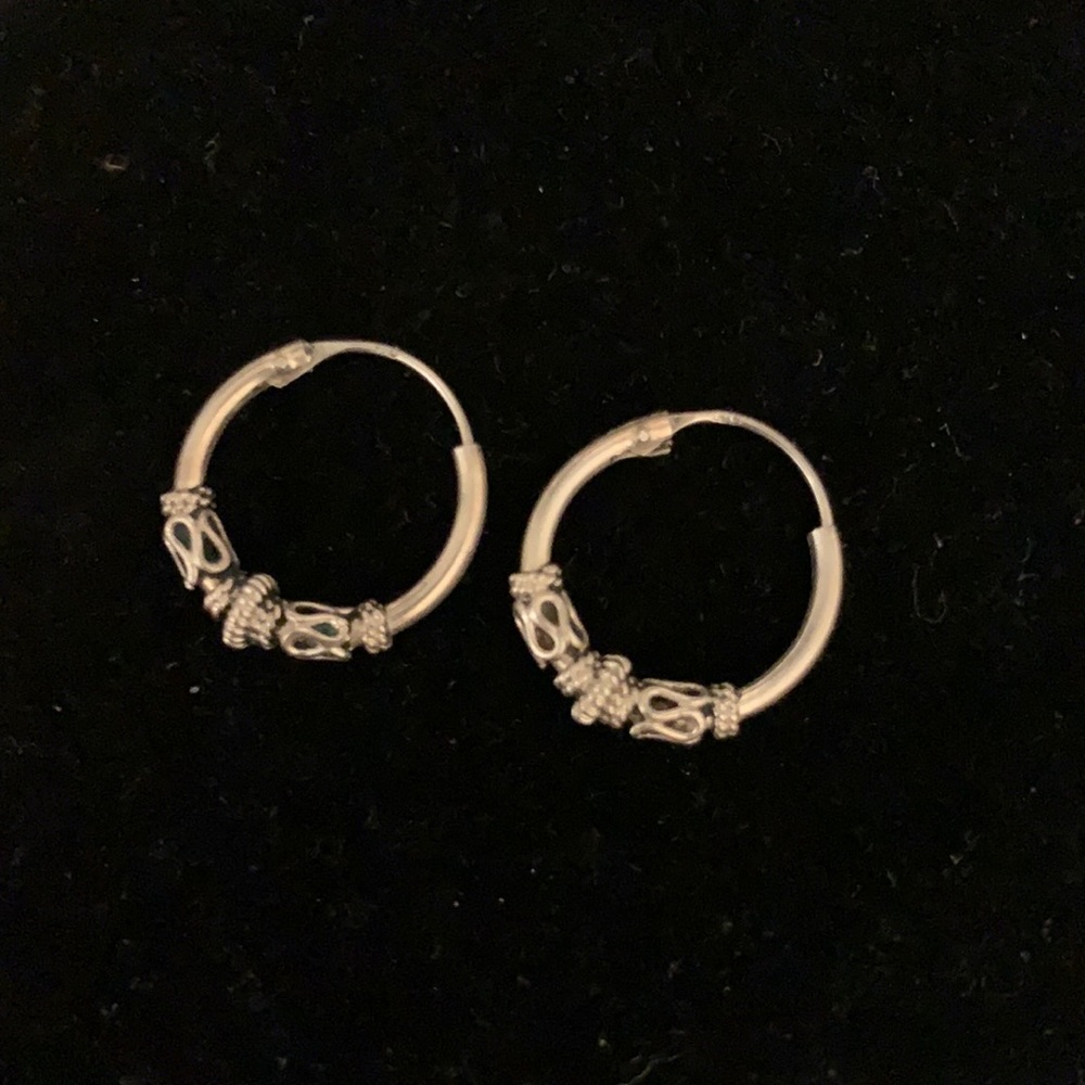 Vintage (90’s) Sterling silver byzantine earrings